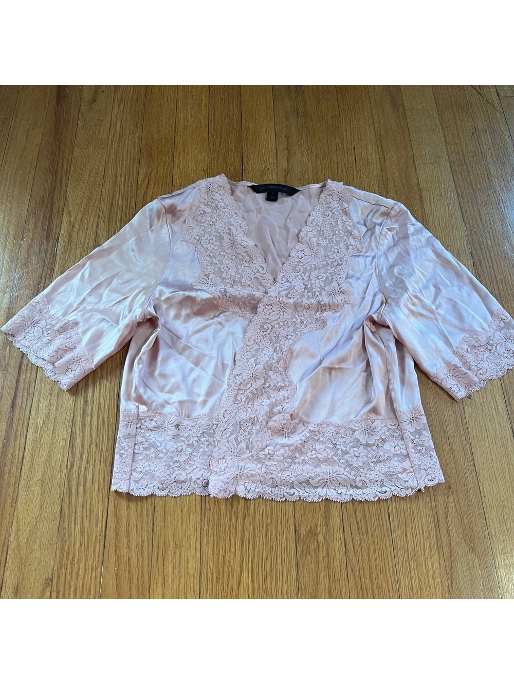 Vintage Y2K light pink lace silk top